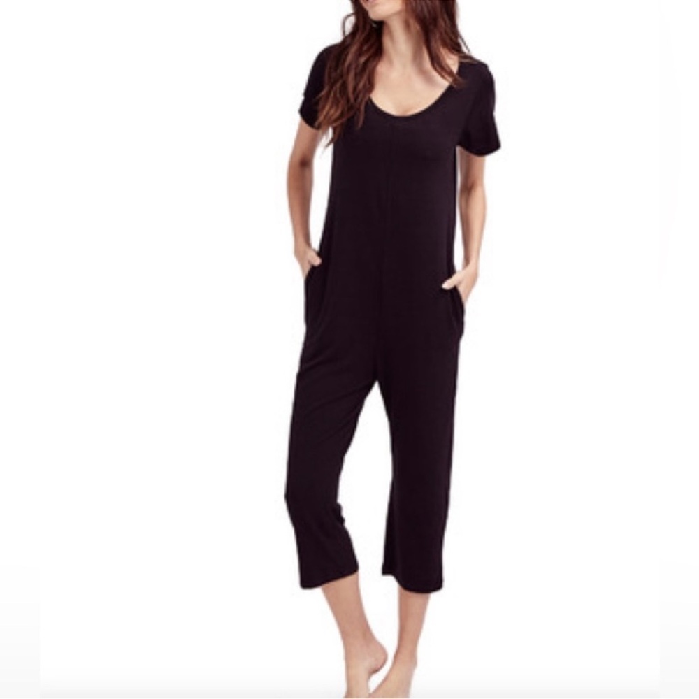 Smash + Tess Black Short-Sleeve Cropped Scoop-Neck Jumpsuit